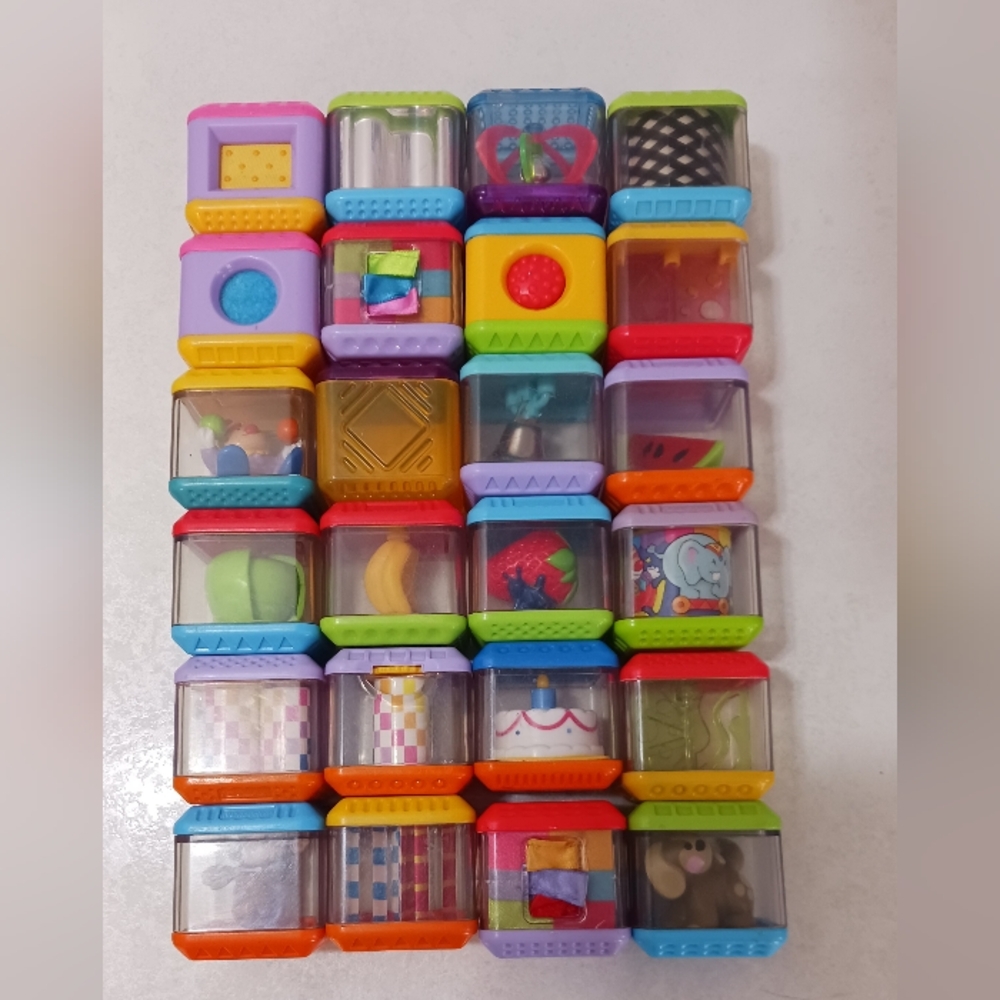 Fisher Price Peek A Block Lot 24
